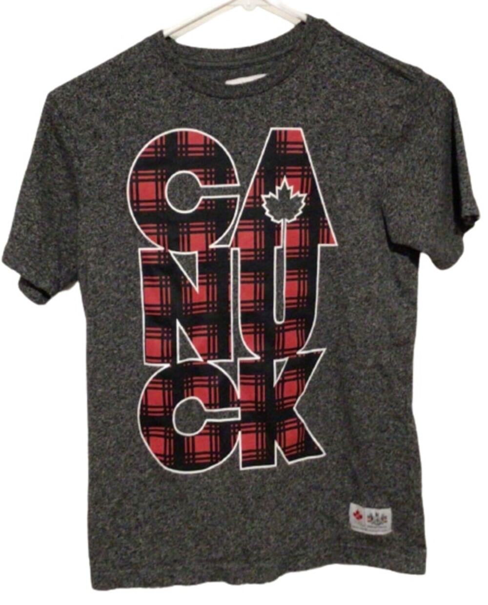 HBC Hudson’s Bay Boys Gray Plaid Canuck Olympics Graphic T-Shirt Size 7/8